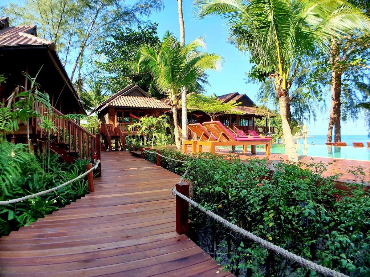 Salad Hut Villa Salad Beach Exterior photo